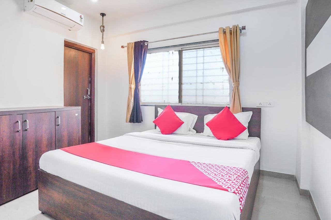 Oyo Flagship 70264 Hotel Vrindavan Mangvadi エクステリア 写真