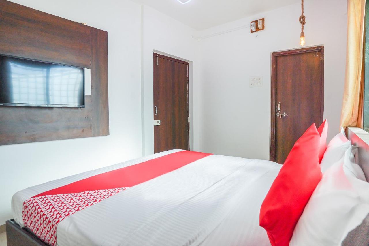 Oyo Flagship 70264 Hotel Vrindavan Mangvadi エクステリア 写真