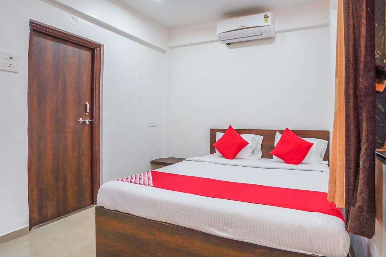 Oyo Flagship 70264 Hotel Vrindavan Mangvadi エクステリア 写真