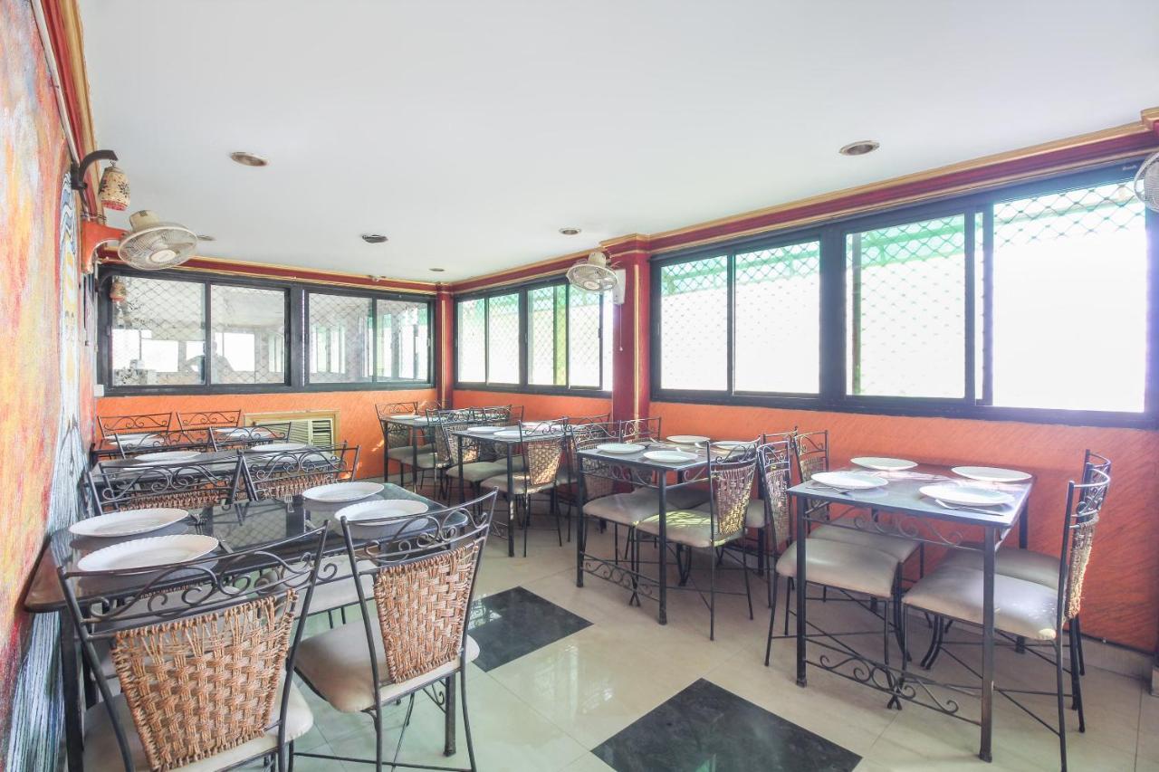 Oyo Flagship 70264 Hotel Vrindavan Mangvadi エクステリア 写真