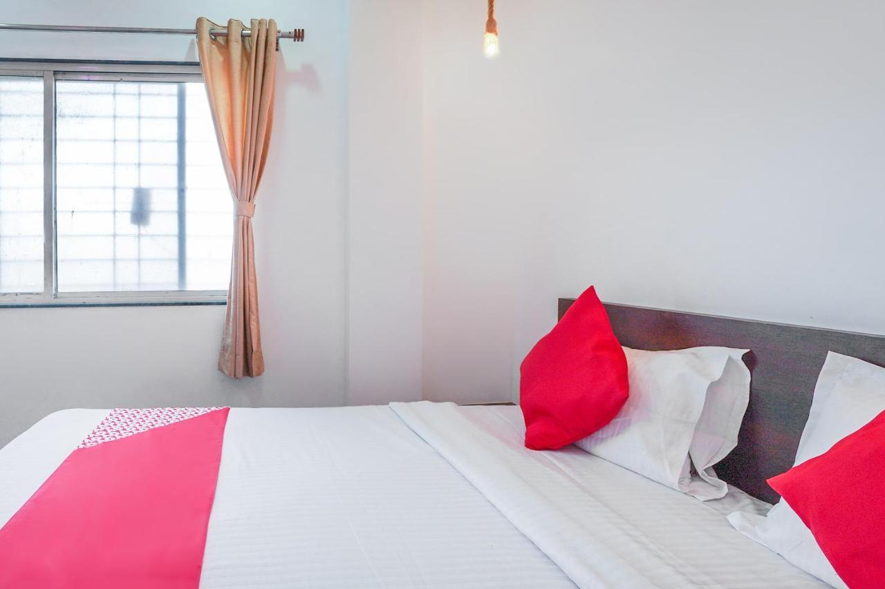 Oyo Flagship 70264 Hotel Vrindavan Mangvadi エクステリア 写真