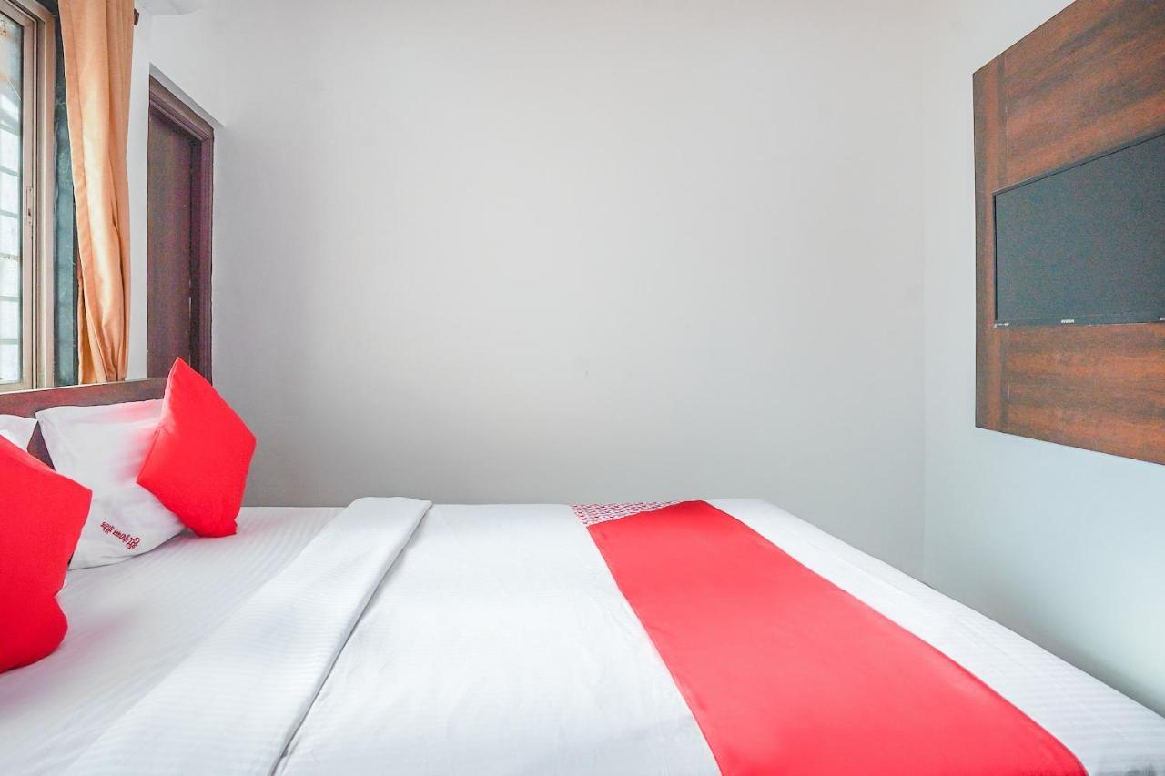 Oyo Flagship 70264 Hotel Vrindavan Mangvadi エクステリア 写真